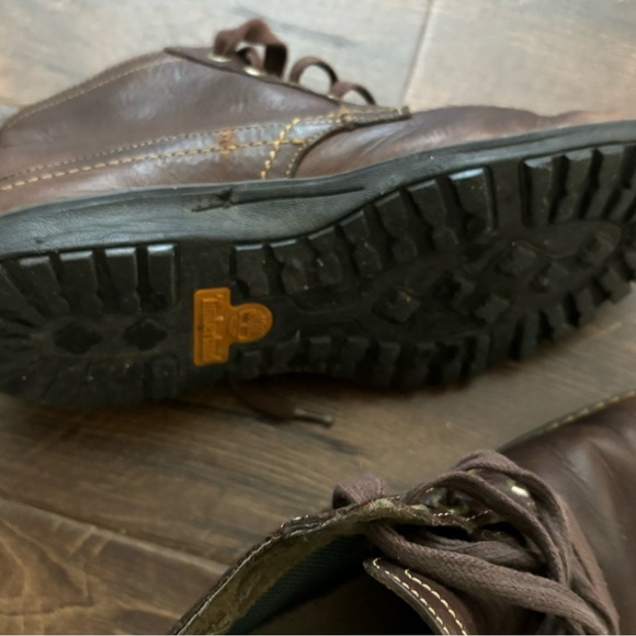 Timberland HeritageWaterproof Lace-
Up Boot (Men) size 9 - Picture 3 of 5